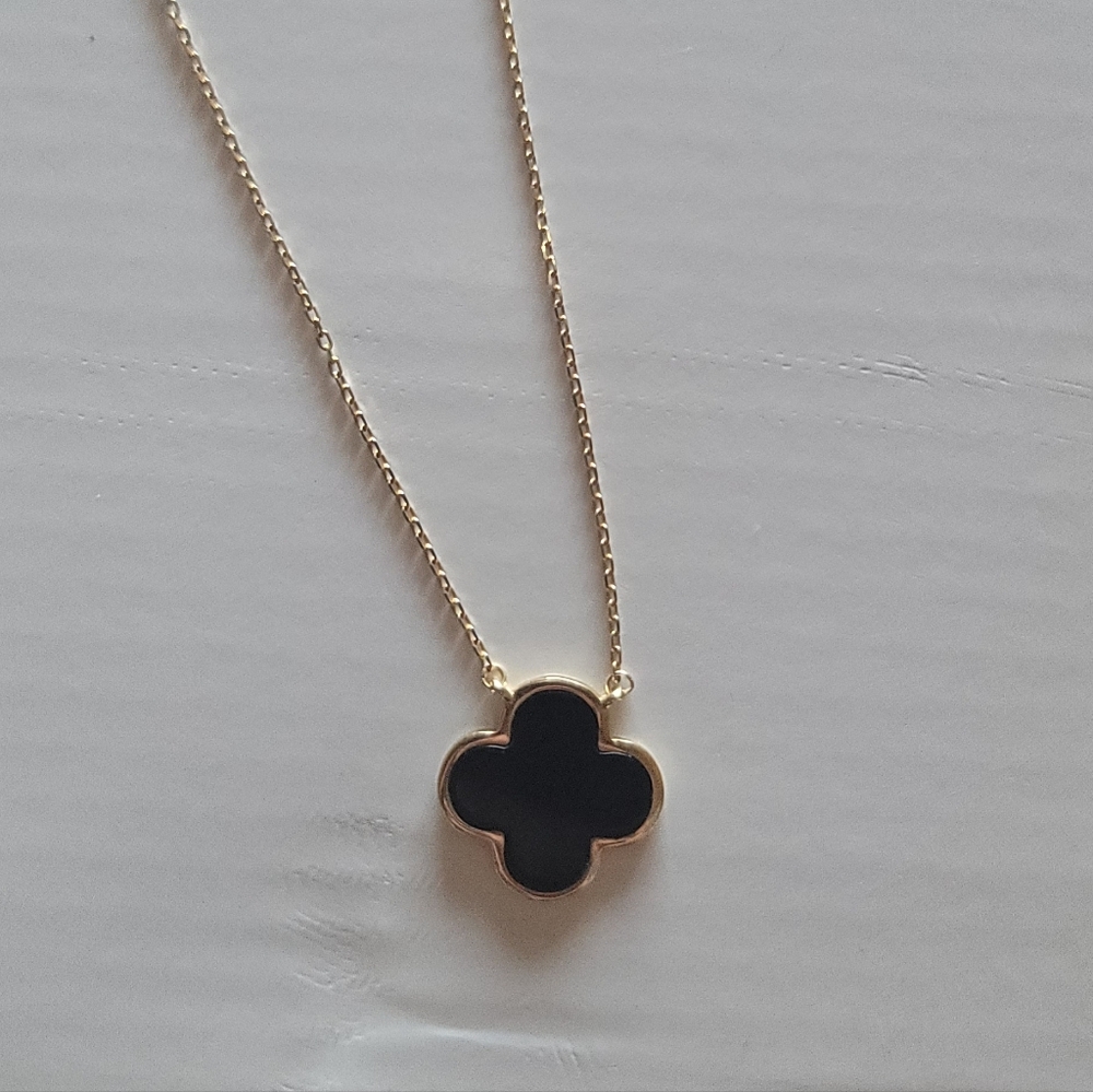 (SOLD) Real 14k Elegant Gold and Black Clover Pendant Necklace